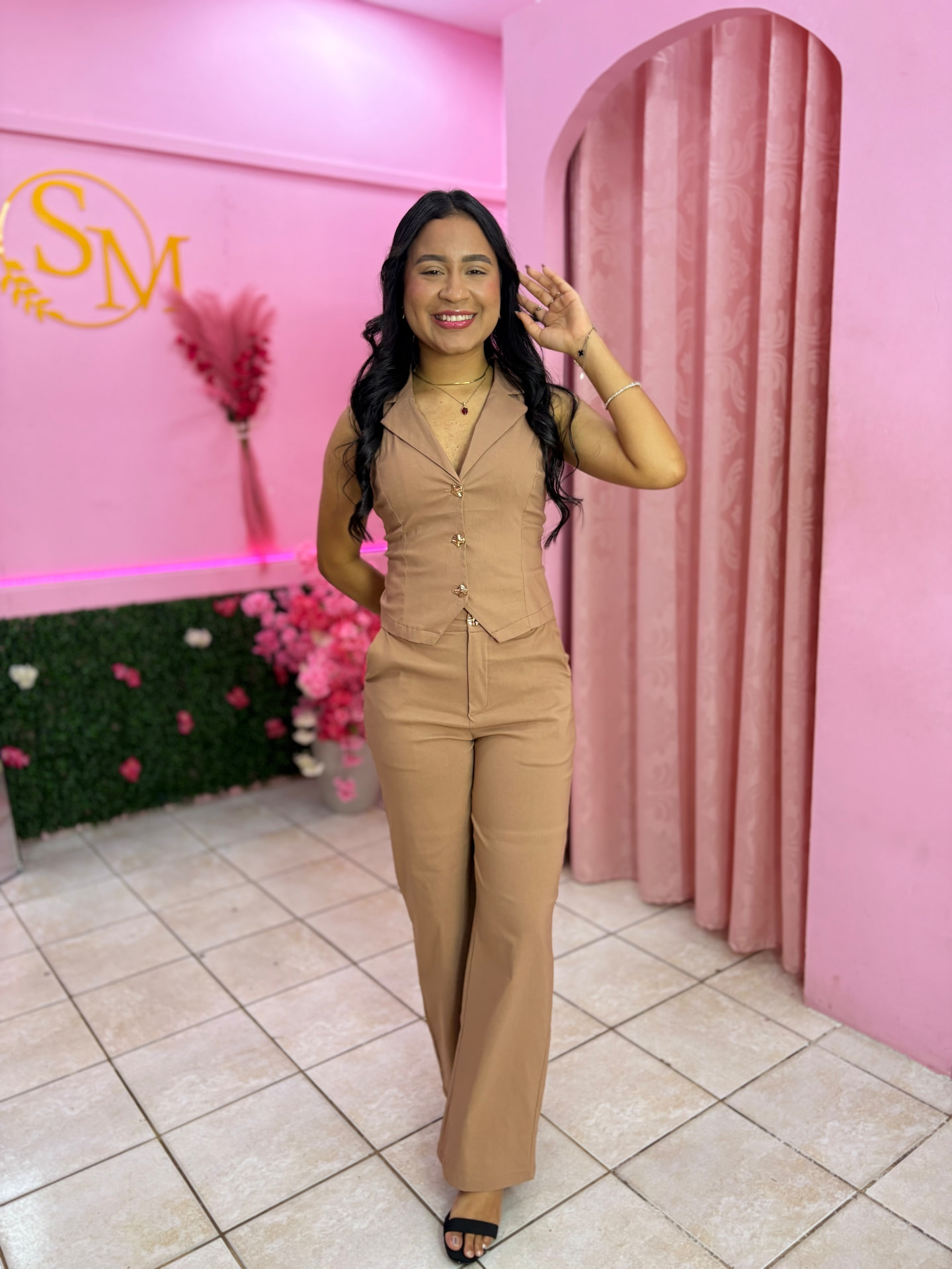 Conjunto Alfaiataria Social Colete Nude — Conjuntos feminino Sarah Modas Slz São Luís